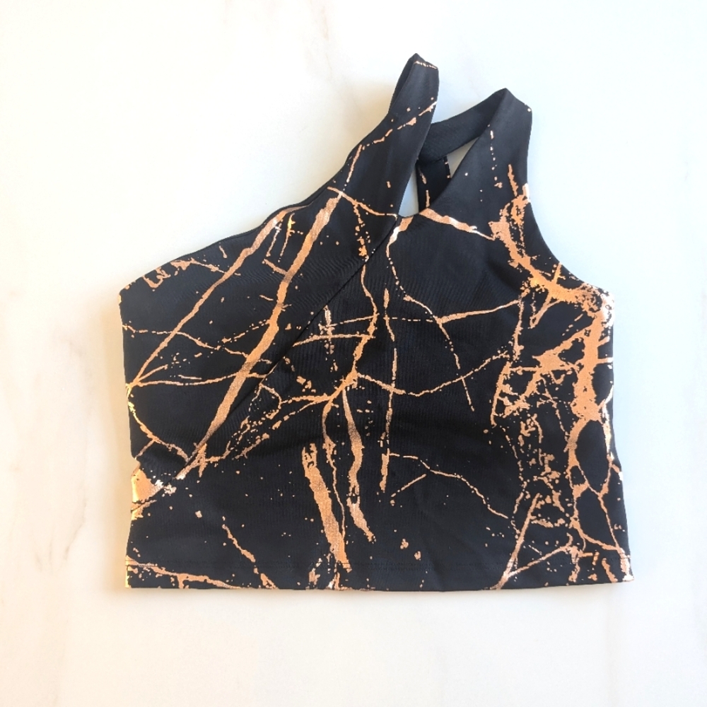 Beyond Yoga Lost Your Marbles Asymmetrical Cropped Workout Top M Rose Gold Black - Picture 3 of 9